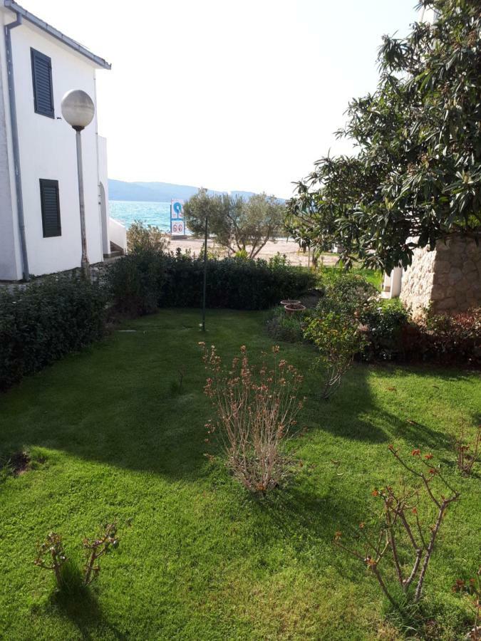 Villa Iris 希贝尼克 外观 照片